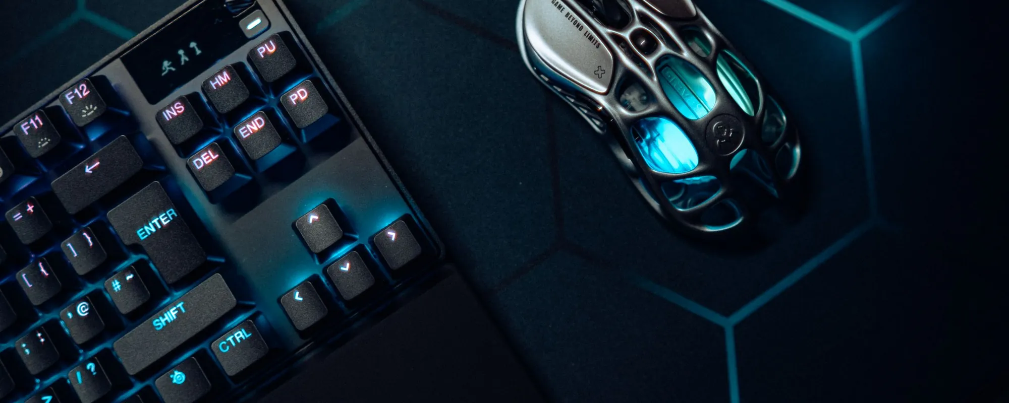 Gaming πληκτρολόγιο και ποντίκι με φωτισμό
